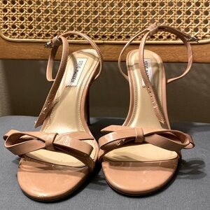Steve Madden nude strappy bow heels 8